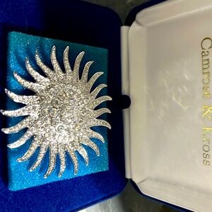 Ladies camross& kross , jacqueline Kennedy collection.